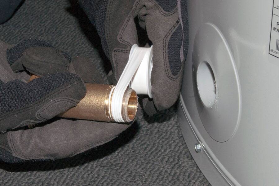 How To Replace A Water Heater Drain Valve (Just 4 Steps!)
