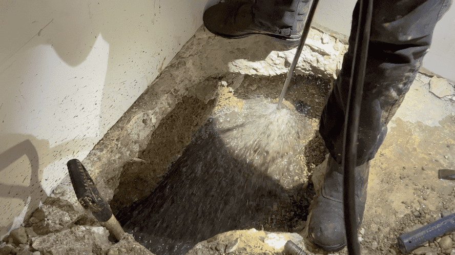 How Do I Know If a Drain Pipe Needs Hydro Jetting?