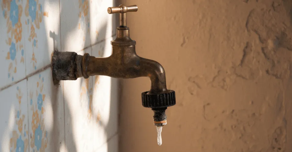 How to Insulate an Outdoor Faucet Before Winter Strikes